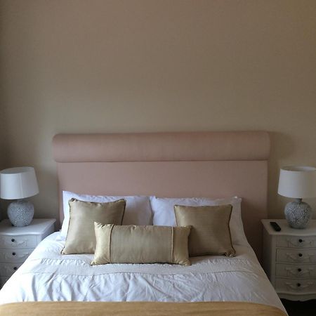 St Columbs House Bed & Breakfast Buncrana Oda fotoğraf